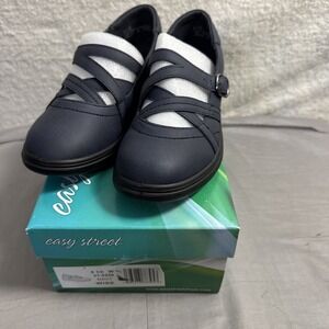 Easy Street Wise Women's Slip On Shoes Navy Size 6.5 Comfort Loafer NIB floor.